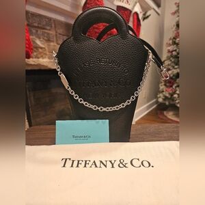 Tiffany & Co. Return to Tiffany Leather Bucket Bag